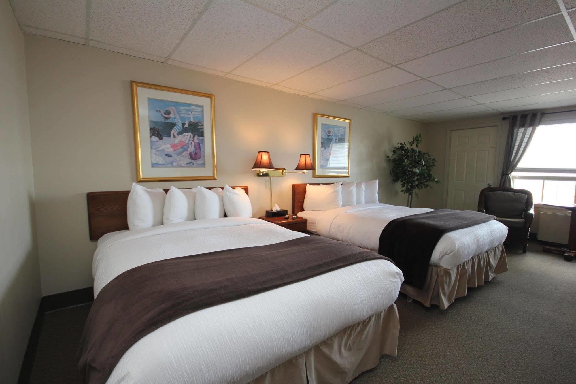 St Andrews Inn & Suites St. Andrews By The Sea Exterior photo